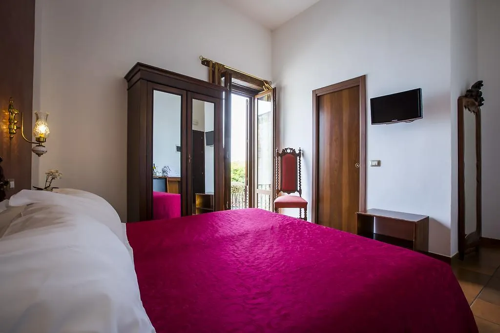 시라쿠사 Palazzo Giunta - Porta Marina Ortigia B&B 3*,  이탈리아