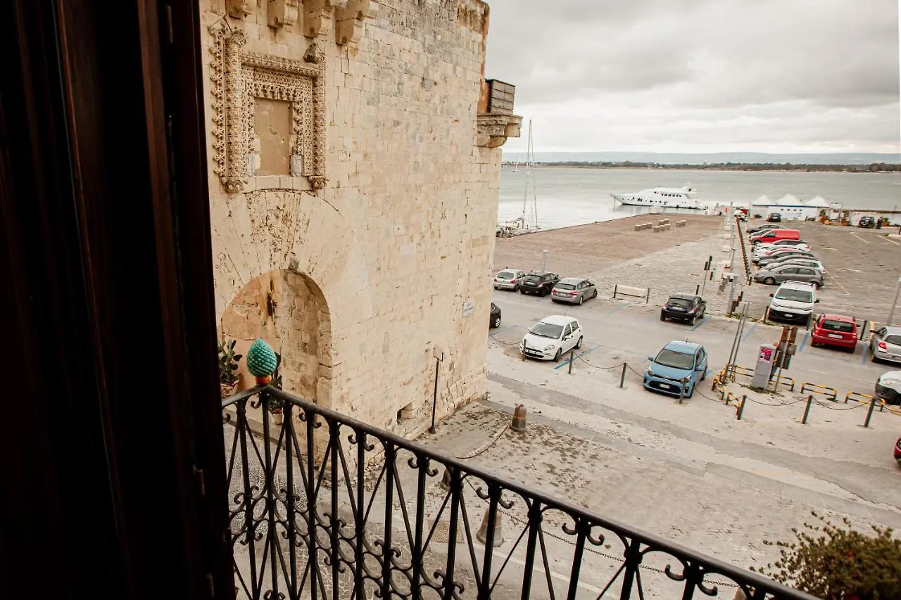 Palazzo Giunta - Porta Marina Ortigia Bed and Breakfast Syracuse
